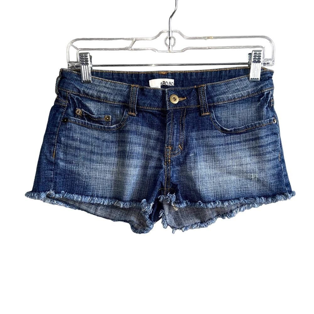 Abound Juniors Denim Shorts Raw Hem Mini Size 3 !